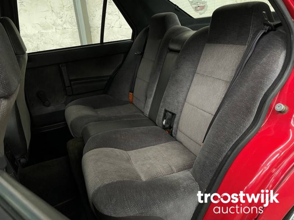 Alfa Romeo 75 Turbo 1.8 AMERICA 155 PS 1988, LP-FJ-88