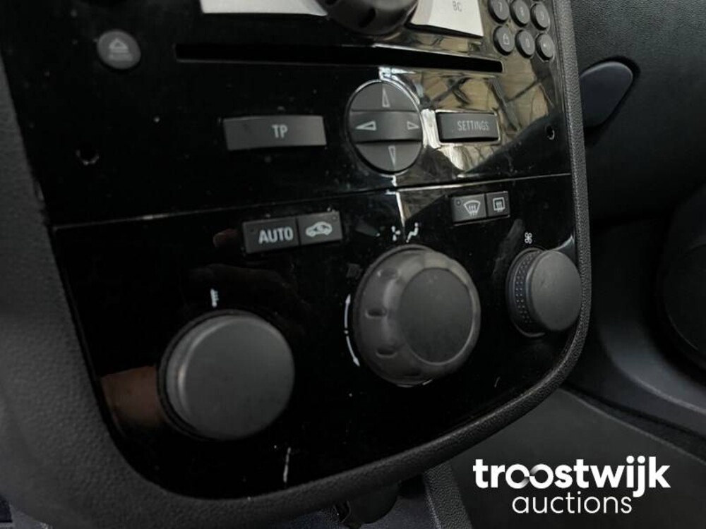 Opel Corsa OPC 1.6-16V Turbo 192pk 2010, XV-826-F