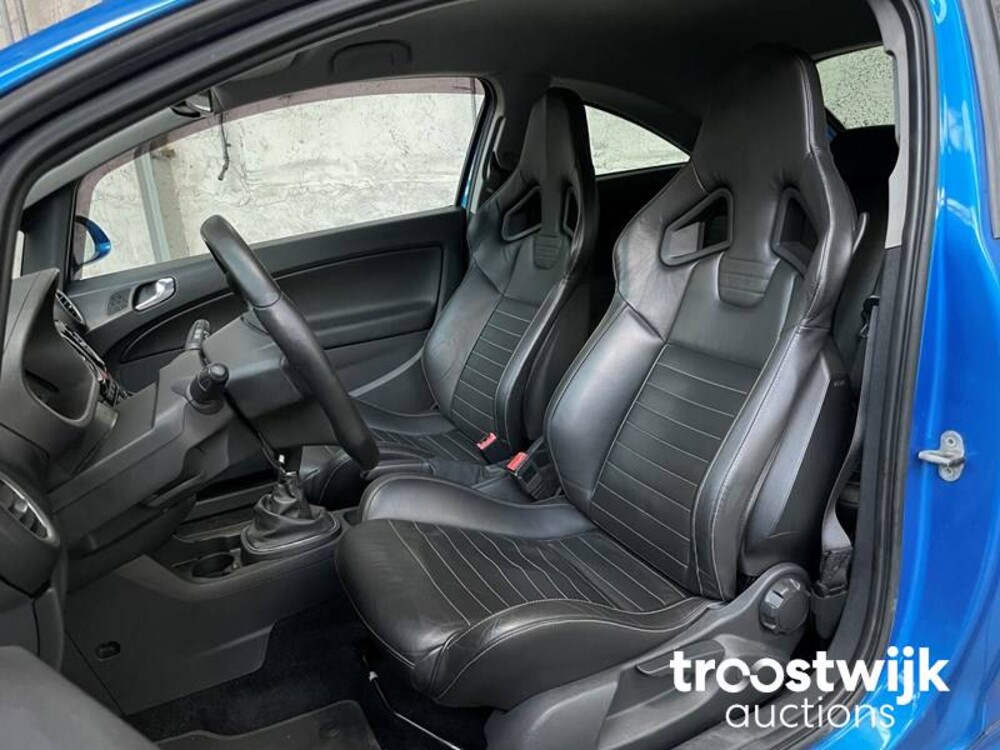 Opel Corsa OPC 1.6-16V Turbo 192pk 2010, XV-826-F