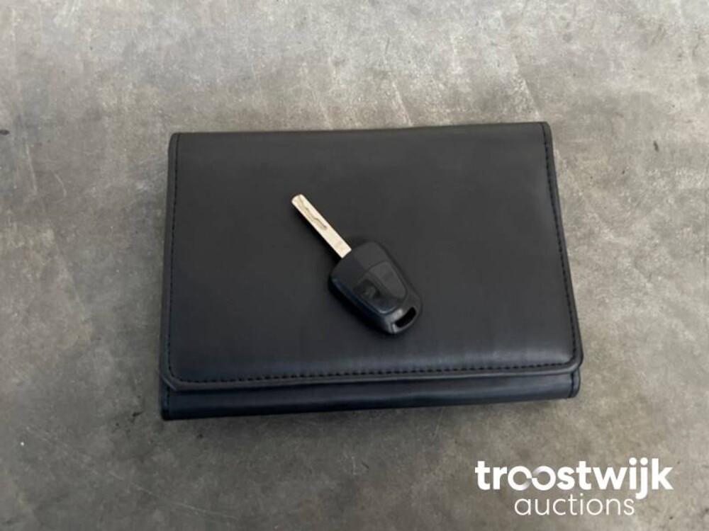 Opel Corsa OPC 1.6-16V Turbo 192pk 2010, XV-826-F