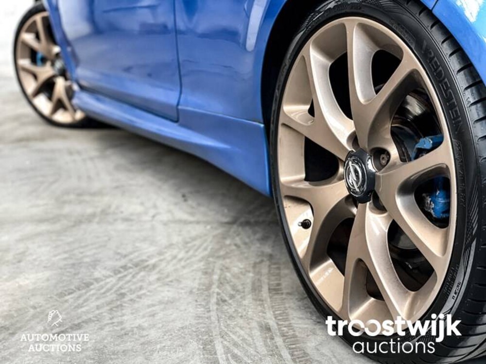 Opel Corsa OPC 1.6-16V Turbo 192pk 2010, XV-826-F