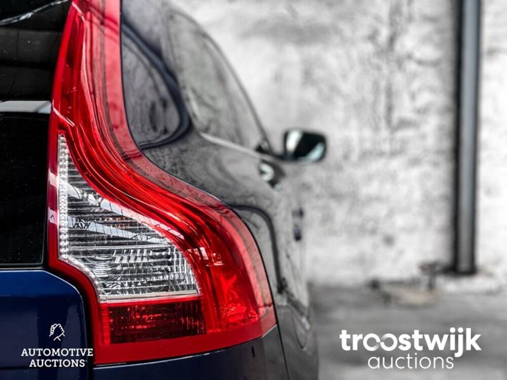 Volvo XC60 2.0 D4 FWD Ocean Race 181pk 2015, H-860-NR