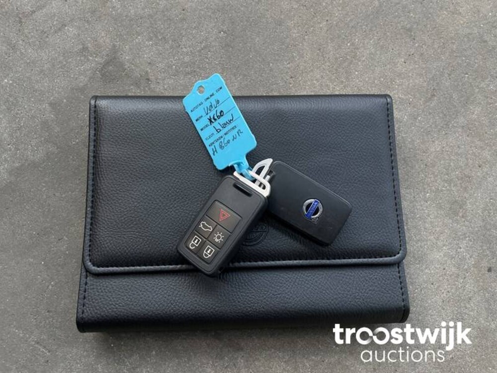 Volvo XC60 2.0 D4 FWD Ocean Race 181pk 2015, H-860-NR