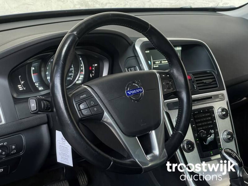 Volvo XC60 2.0 D4 FWD Ocean Race 181pk 2015, H-860-NR