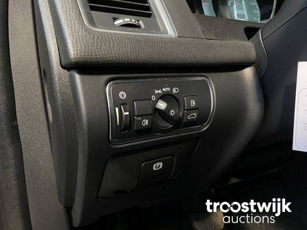 Volvo XC60 2.0 D4 FWD Ocean Race 181pk 2015, H-860-NR