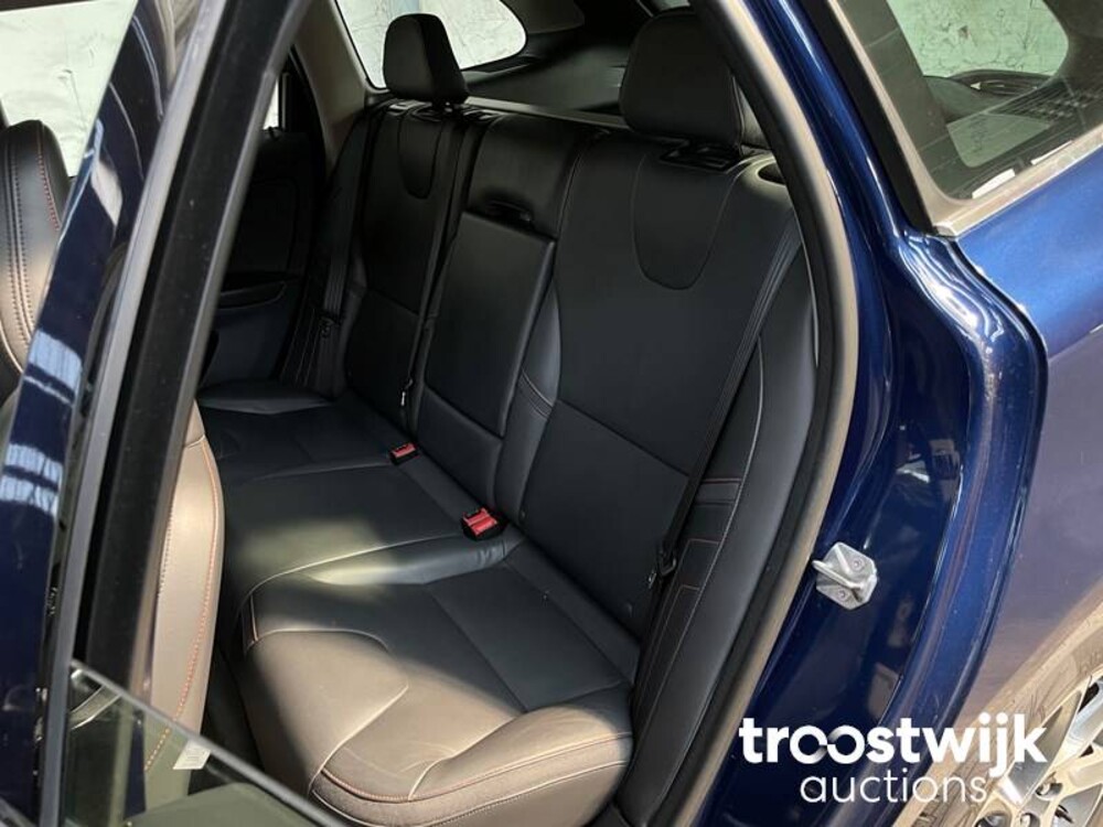 Volvo XC60 2.0 D4 FWD Ocean Race 181pk 2015, H-860-NR