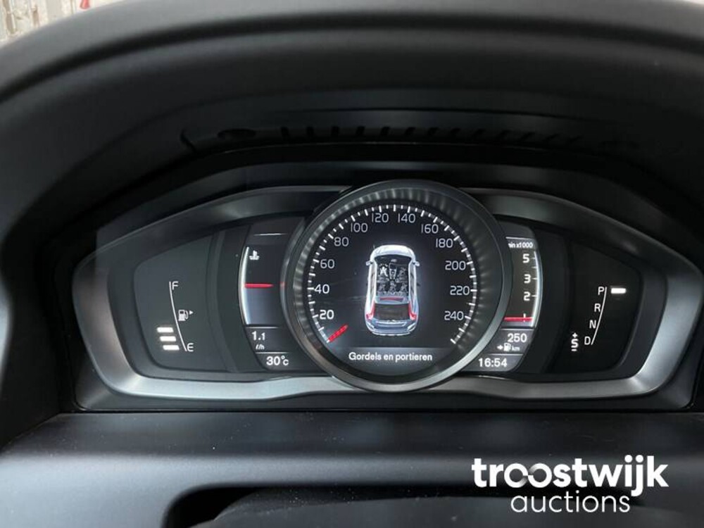 Volvo XC60 2.0 D4 FWD Ocean Race 181pk 2015, H-860-NR