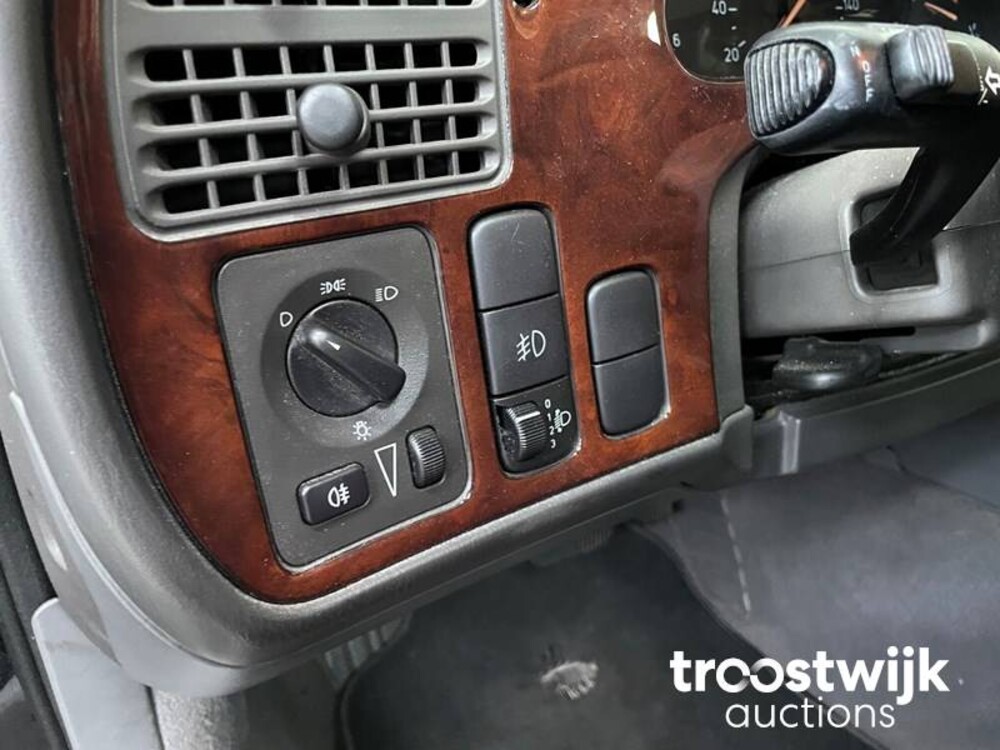 Saab 2.3 T S Aero 9-5 230pk 2000, 88-JB-FJ