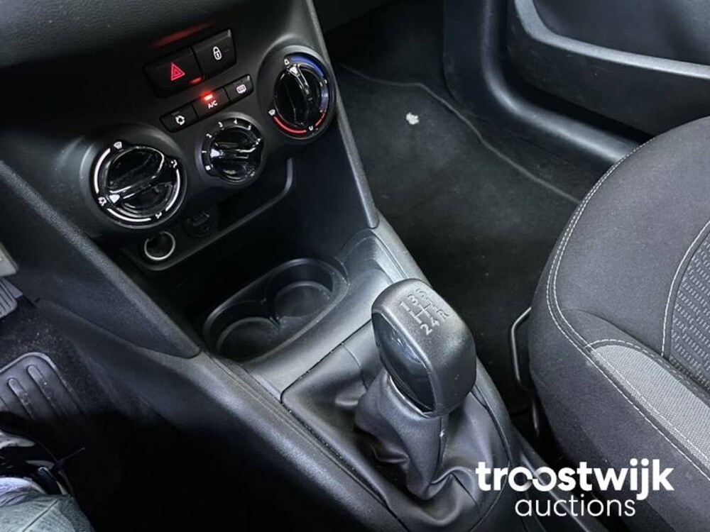 Peugeot 208 1.2 PureTech Active 82PS 2015, -Orig.NL-, HF-598-F