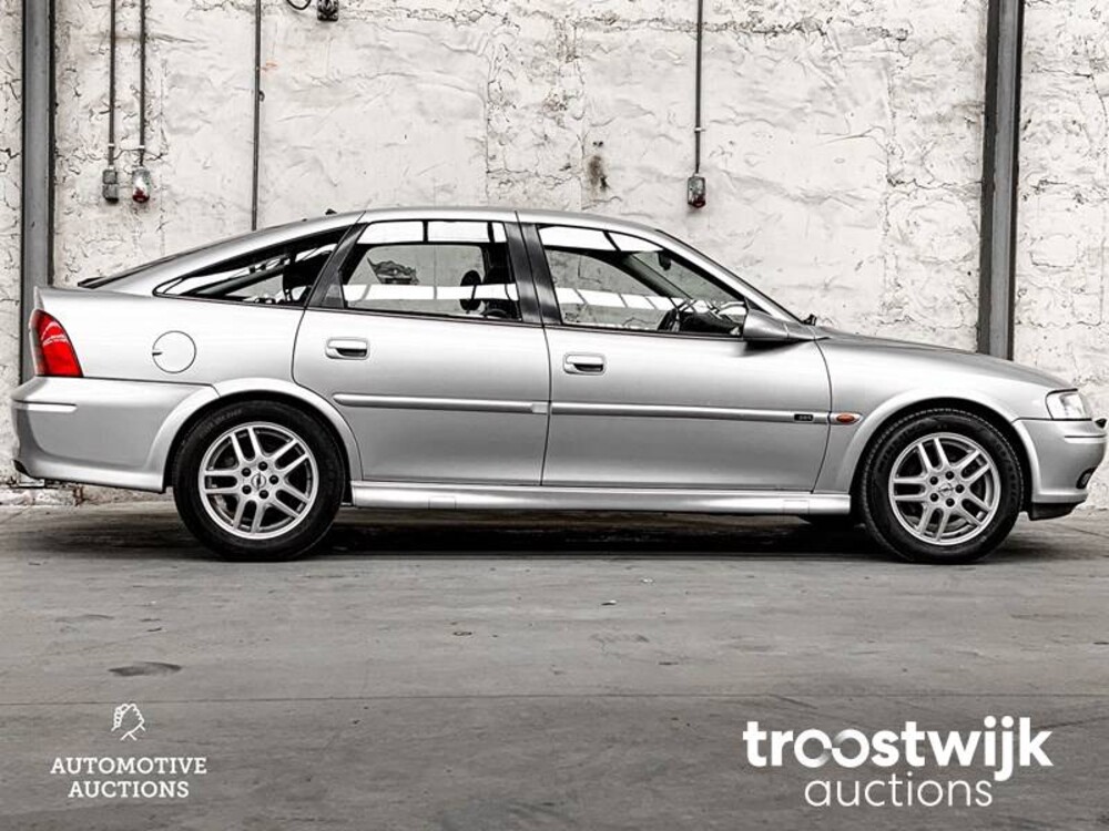 Opel Vectra 1.8-16V Sport Ed. II 116pk 2000 -Orig.NL-, 97-FG-KG