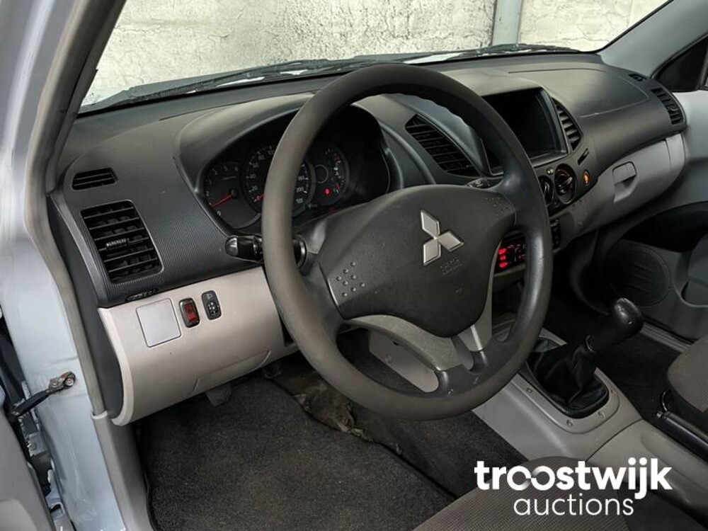 Mitsubishi L200 2.5 DI-D SC Inform  128pk 2011, -Orig.NL-, 4-VSF-31