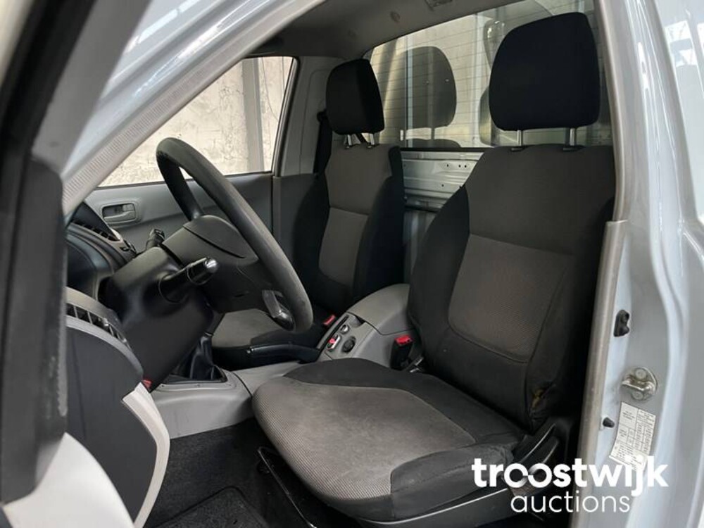 Mitsubishi L200 2.5 DI-D SC Inform  128pk 2011, -Orig.NL-, 4-VSF-31
