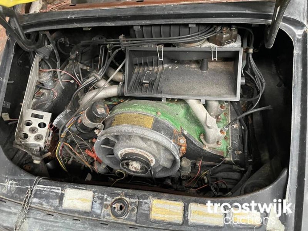 Porsche 911 1975 project auto