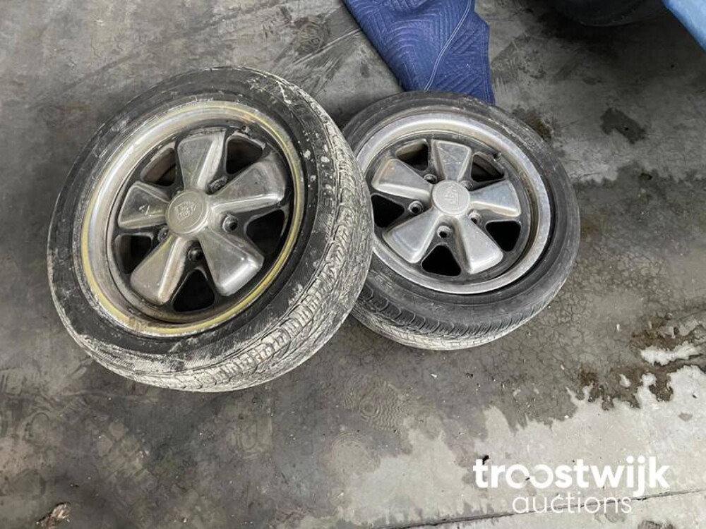 Porsche 911 1975 project auto