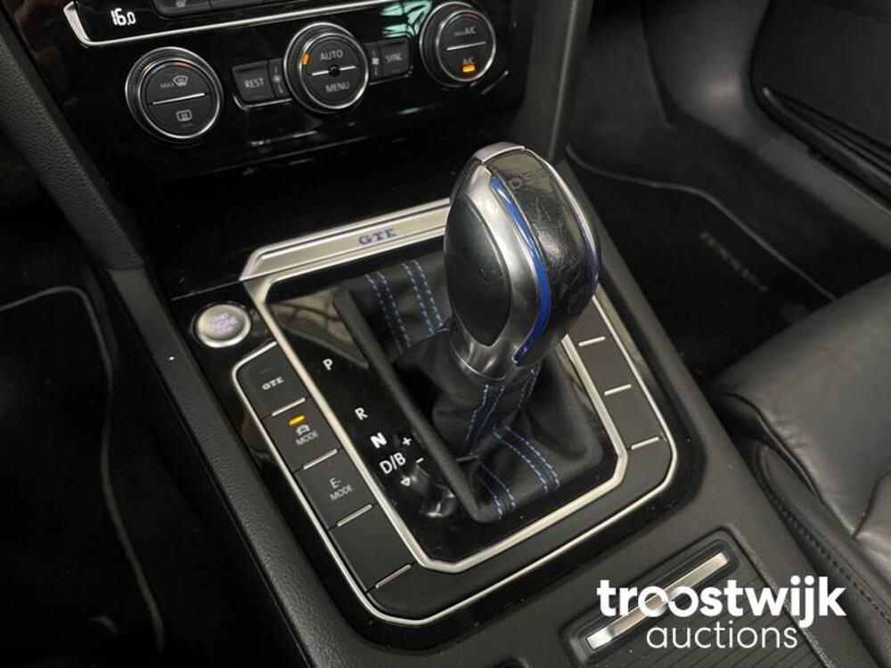 Volkswagen Passat GTE Variant 1.4 TSI Highline 156PS 2015, -Orig.NL-, HK-798-V