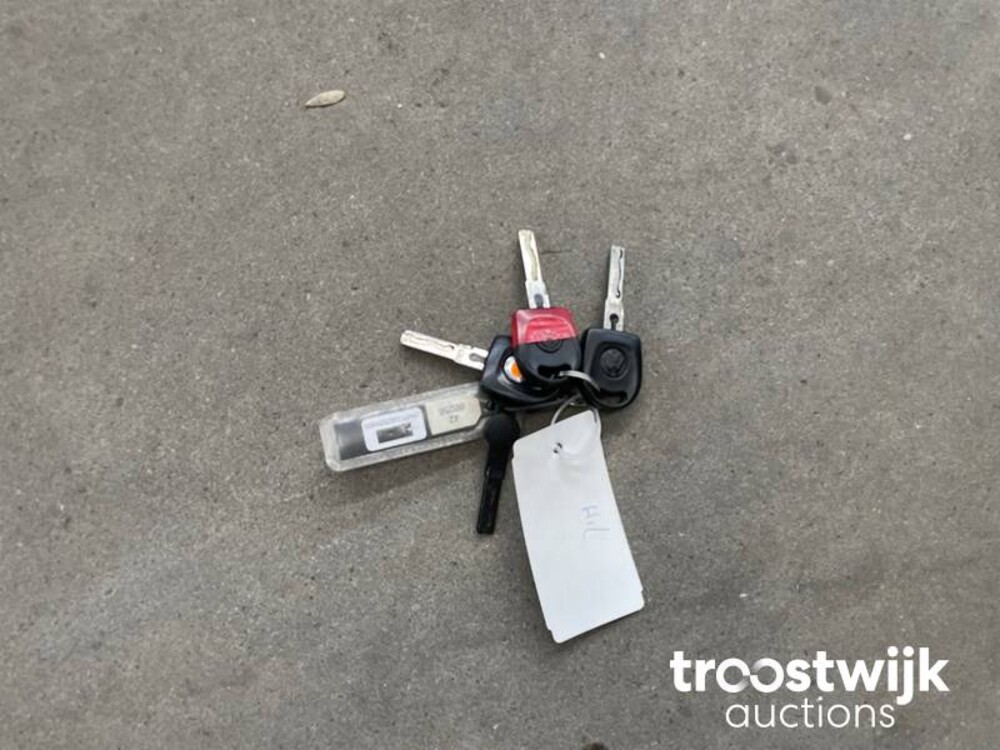 Volkswagen Golf 1.6-16V Trendline 105pk 2000, -Orig.NL-, 83-GJ-RB