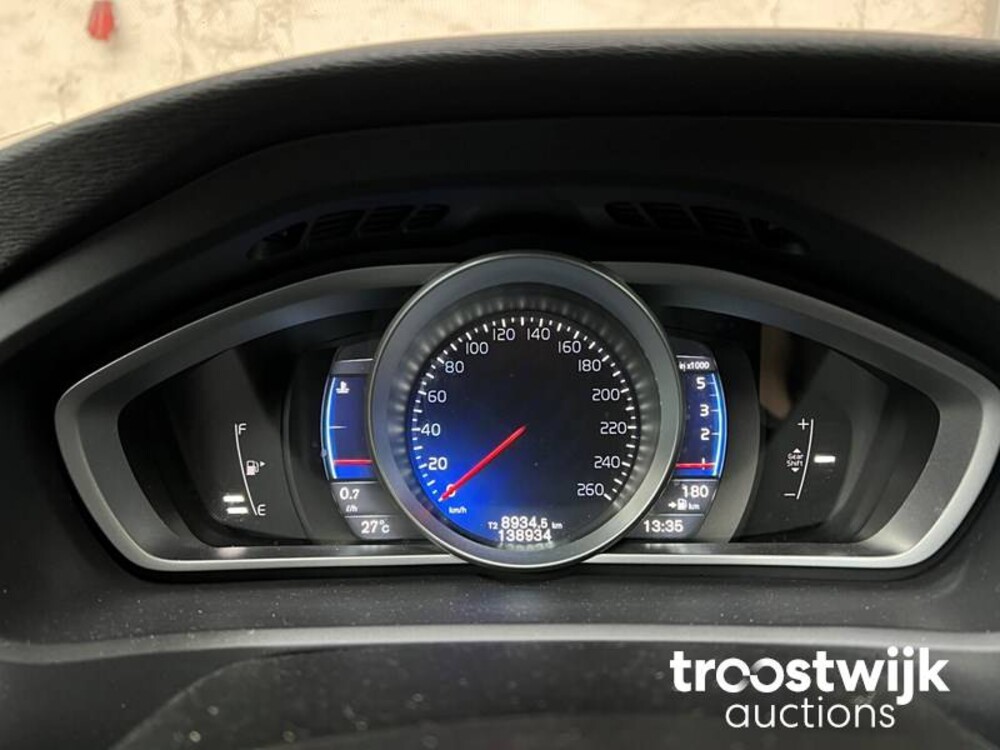 Volvo V40 2.0 D2 R-Design Business 120PS 2015, -Orig.NL-, GT-295-V