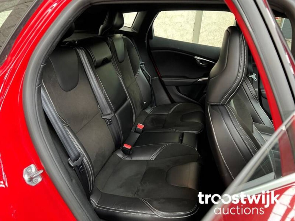 Volvo V40 2.0 D2 R-Design Business 120PS 2015, -Orig.NL-, GT-295-V