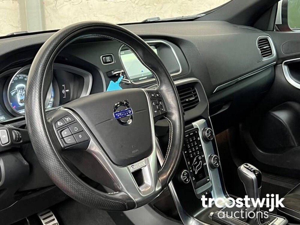 Volvo V40 2.0 D2 R-Design Business 120PS 2015, -Orig.NL-, GT-295-V