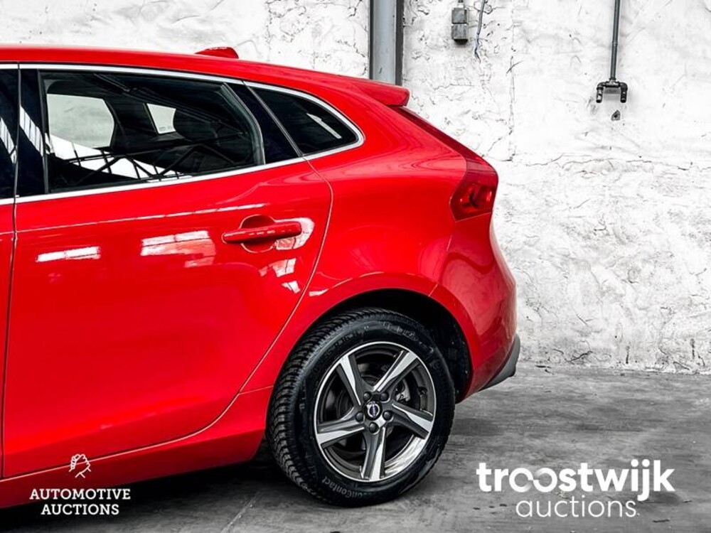 Volvo V40 2.0 D2 R-Design Business 120PS 2015, -Orig.NL-, GT-295-V