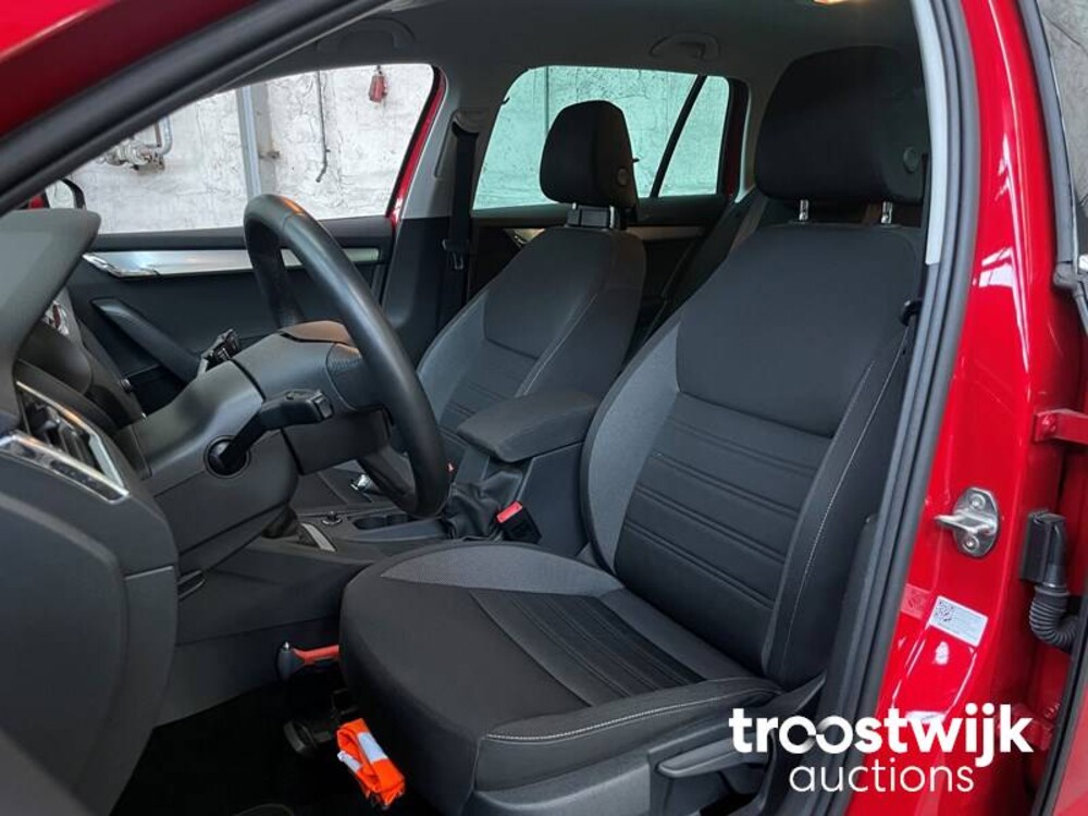 Skoda Octavia Combi 1.0 TSI Bns Edition 116hp 2019, -Orig.NL-, G-008-DH