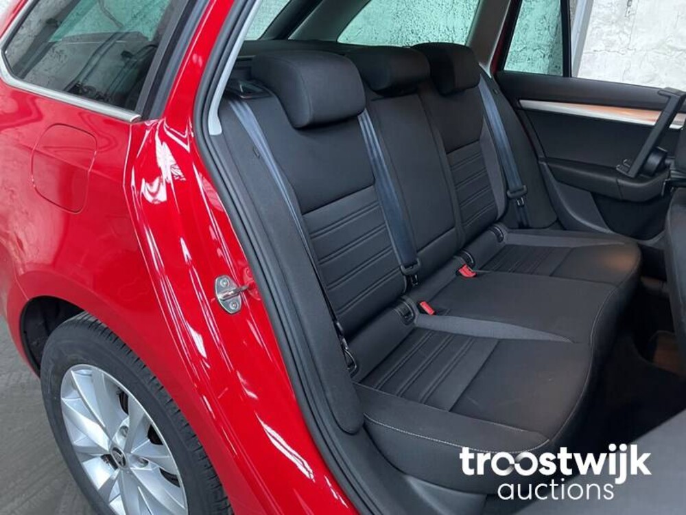 Skoda Octavia Combi 1.0 TSI Bns Edition 116hp 2019, -Orig.NL-, G-008-DH