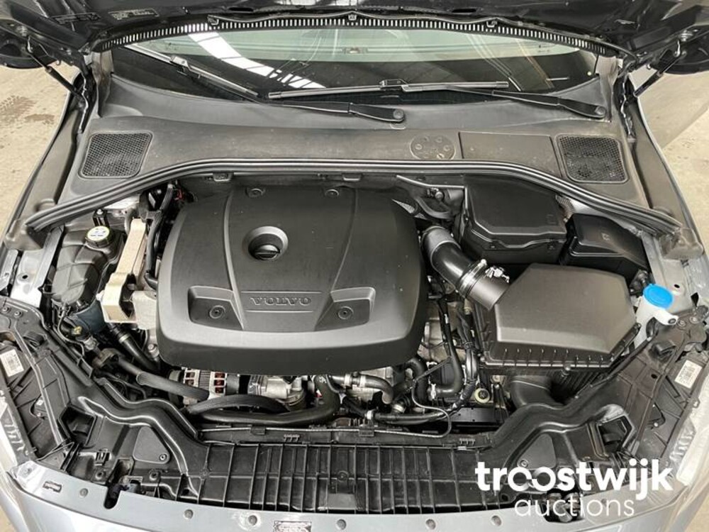 Volvo S60 T5 Summum L 245PS 2016