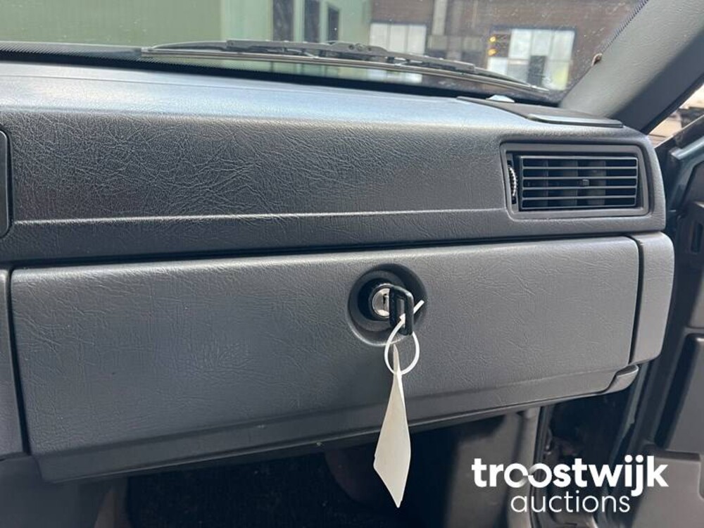 Volvo 940 2.3 135PS 1996, -Orig.NL-, NS-LR-16