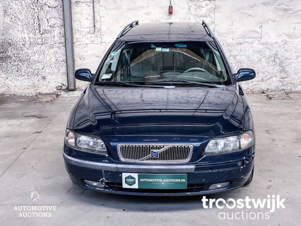 Volvo V70 2.4 Comfort Line 140PS 2001, -Orig.NL-, 13-HG-DF