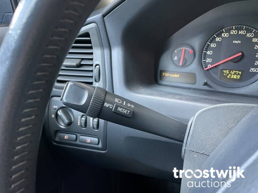 Volvo V70 2.4 Comfort Line 140PS 2001, -Orig.NL-, 13-HG-DF