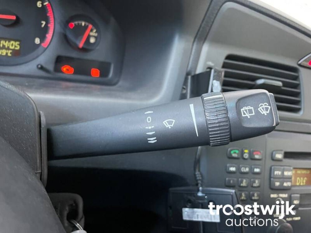 Volvo V70 2.4 Comfort Line 140PS 2001, -Orig.NL-, 13-HG-DF