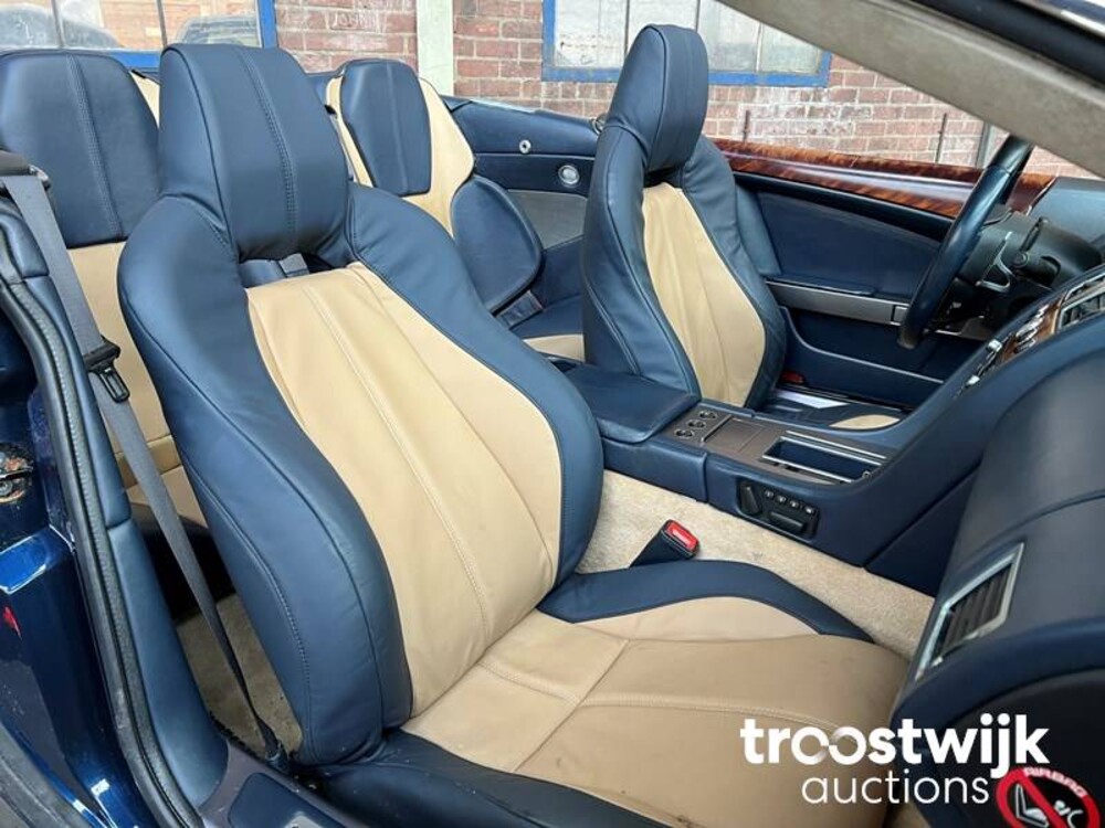 Aston Martin DB9 6.0 V12 450PS 2007