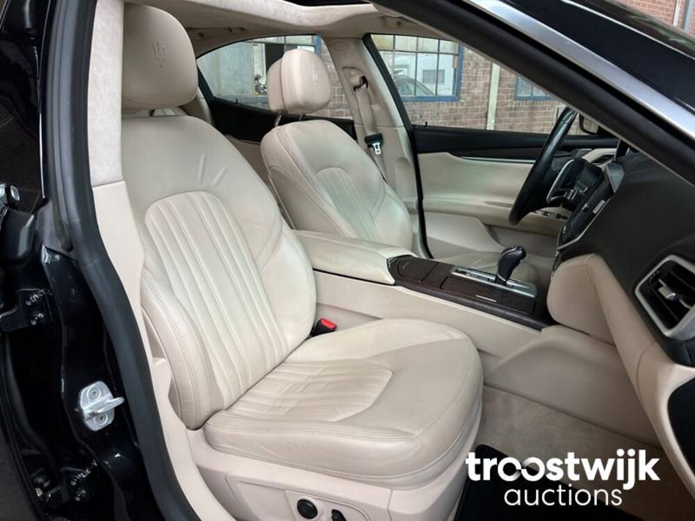 Maserati Ghibli 3.0 V6 330PS 2014 -Orig NL-, 6-TXZ-35