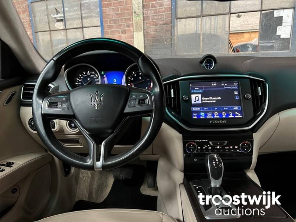 Maserati Ghibli 3.0 V6 330PS 2014 -Orig NL-, 6-TXZ-35