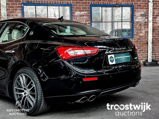 Maserati Ghibli 3.0 V6 330pk 2014 -Orig NL-, 6-TXZ-35