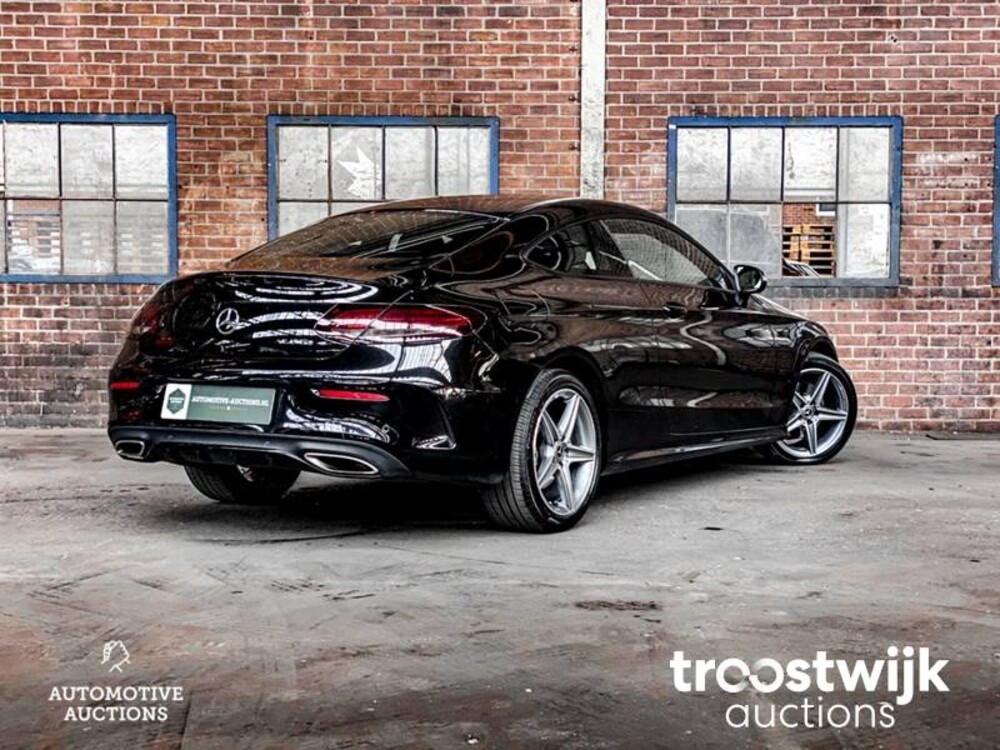 Mercedes-Benz C180 Coupe AMG Premium Plus 156PS 2017, G-955-VT