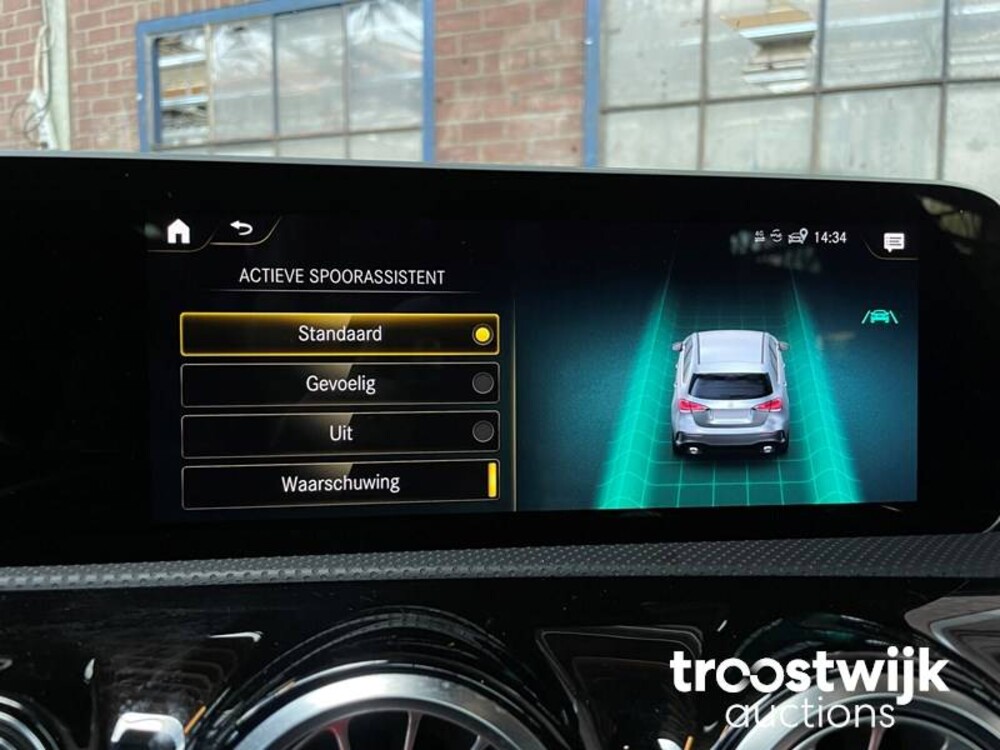 Mercedes-Benz A35 AMG 4Matic Premium Plus  306 PS 2019 A-Klasse, J-833-GL