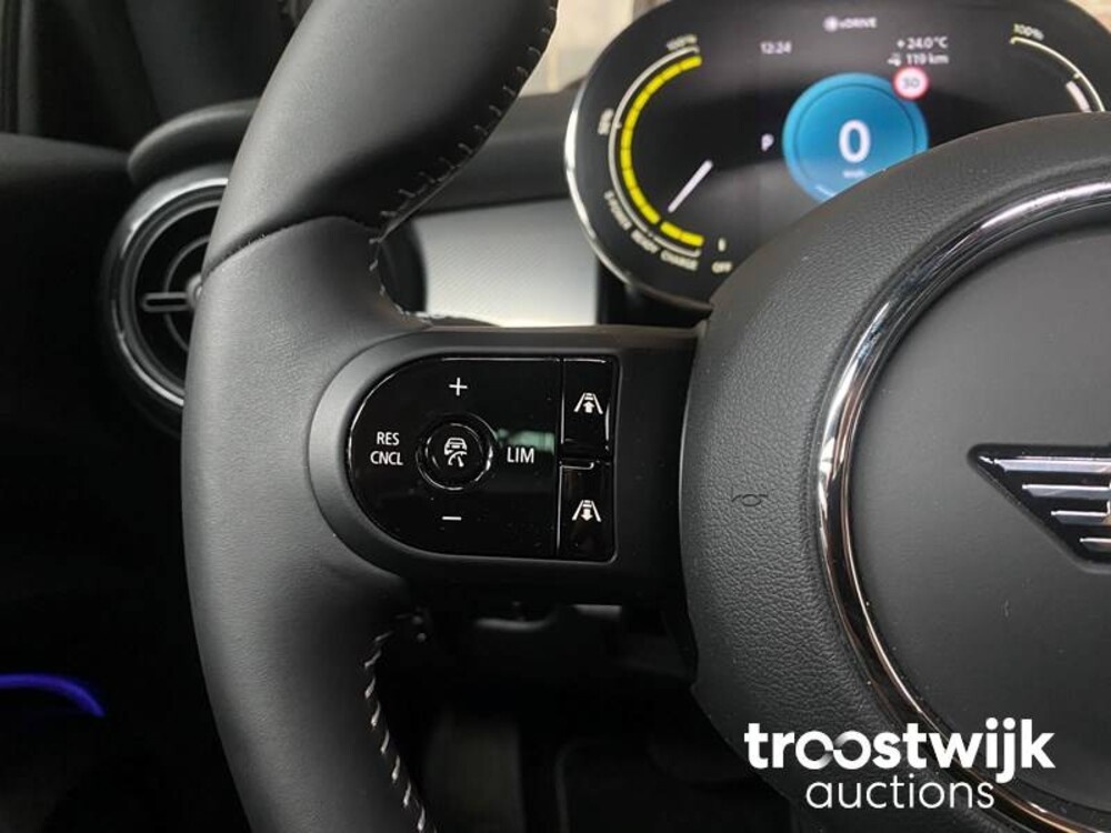 Mini Cooper Elektrisch 184PS 2022 -Herstellergarantie-