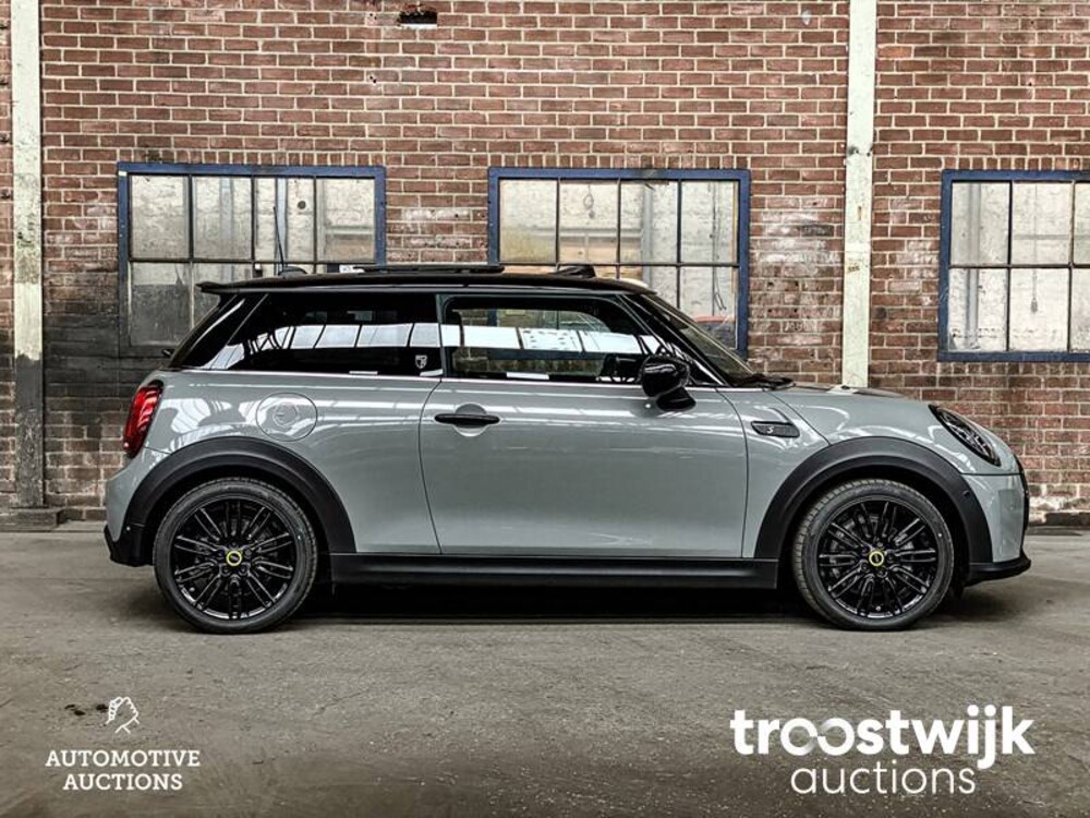 Mini Cooper Elektrisch 184PS 2022 -Herstellergarantie-