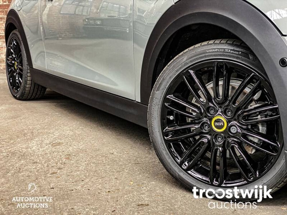 Mini Cooper Elektrisch 184PS 2022 -Herstellergarantie-