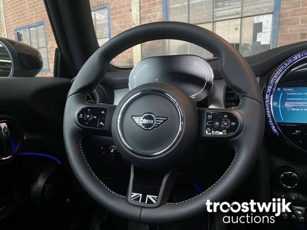 Mini Cooper Elektrisch 184PS 2022 -Herstellergarantie-