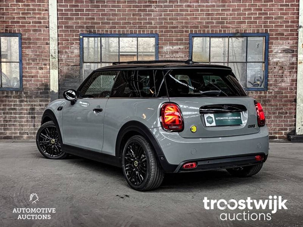 Mini Cooper Elektrisch 184PS 2022 -Herstellergarantie-