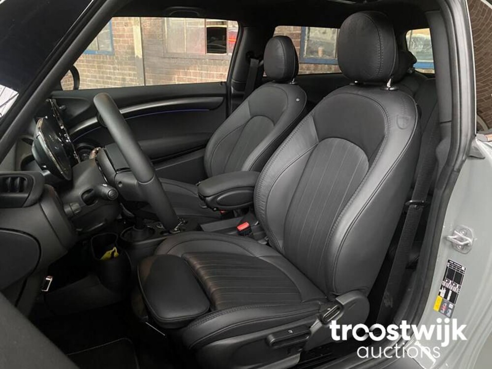 Mini Cooper Elektrisch 184PS 2022 -Herstellergarantie-