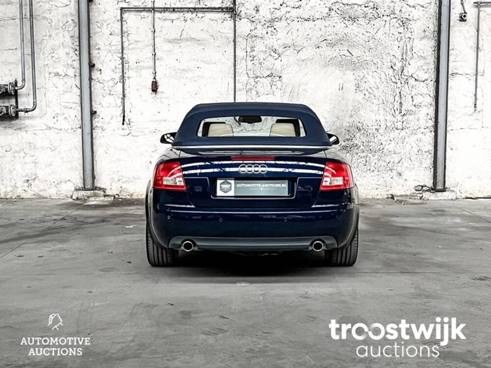 Audi A4 Cabriolet 3.0 V6 Pro Line 220pk 2003, 49-RB-TG