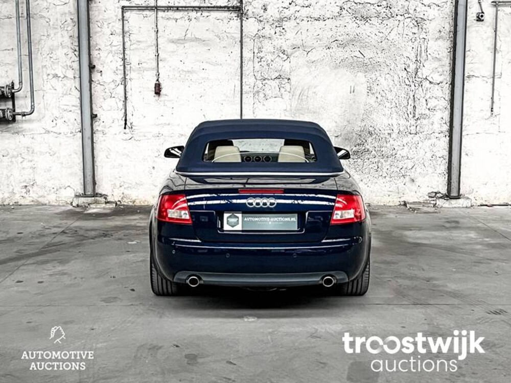 Audi A4 Cabriolet 3.0 V6 Pro Line 220pk 2003, 49-RB-TG