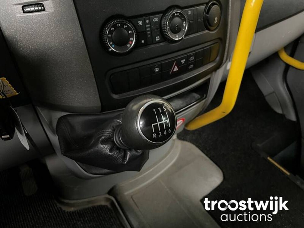 Volkswagen Crafter 35 2.0 TDI L2H1 109pk 2011, -Orig.NL-, 49-RTD-8