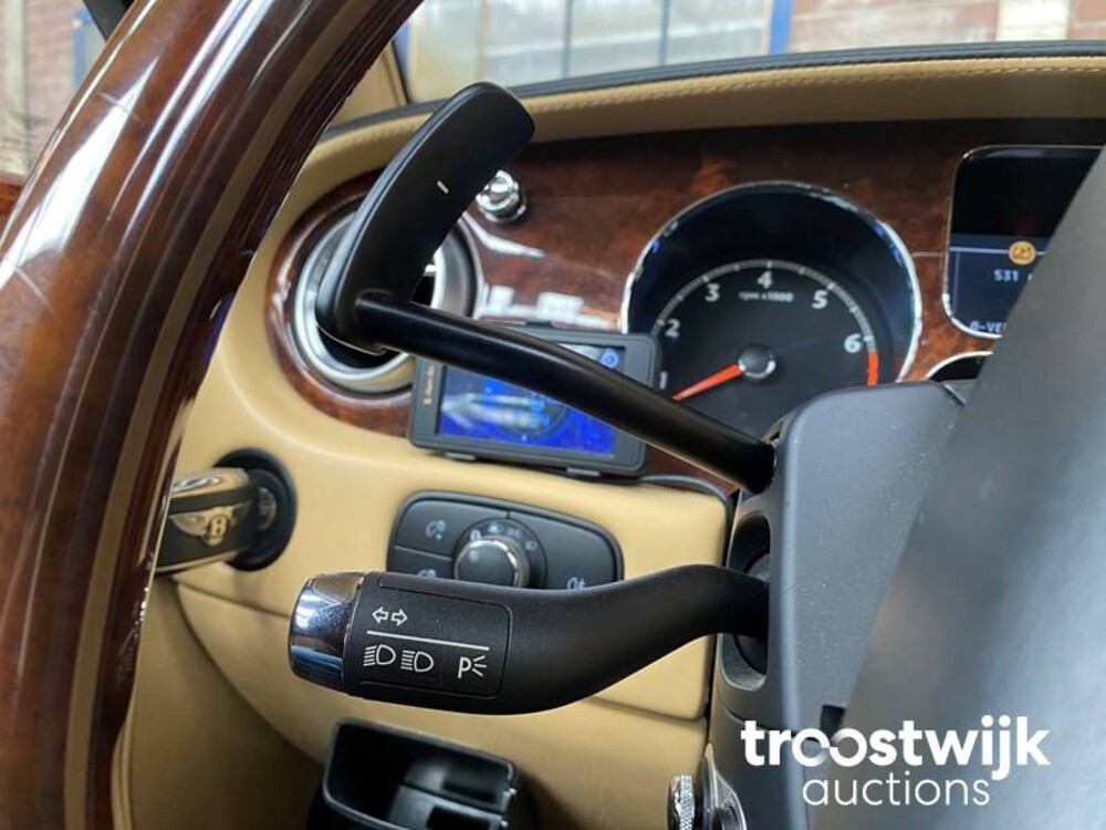 Bentley Continental Flying Spur 6.0 W12 560pk 2006 -Youngtimer-