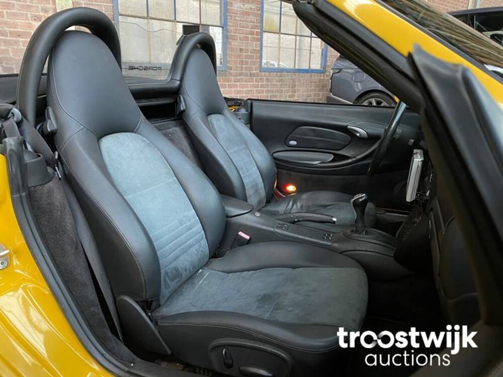 Porsche Boxster 986 2.7 228pk 2004 -Youngtimer-