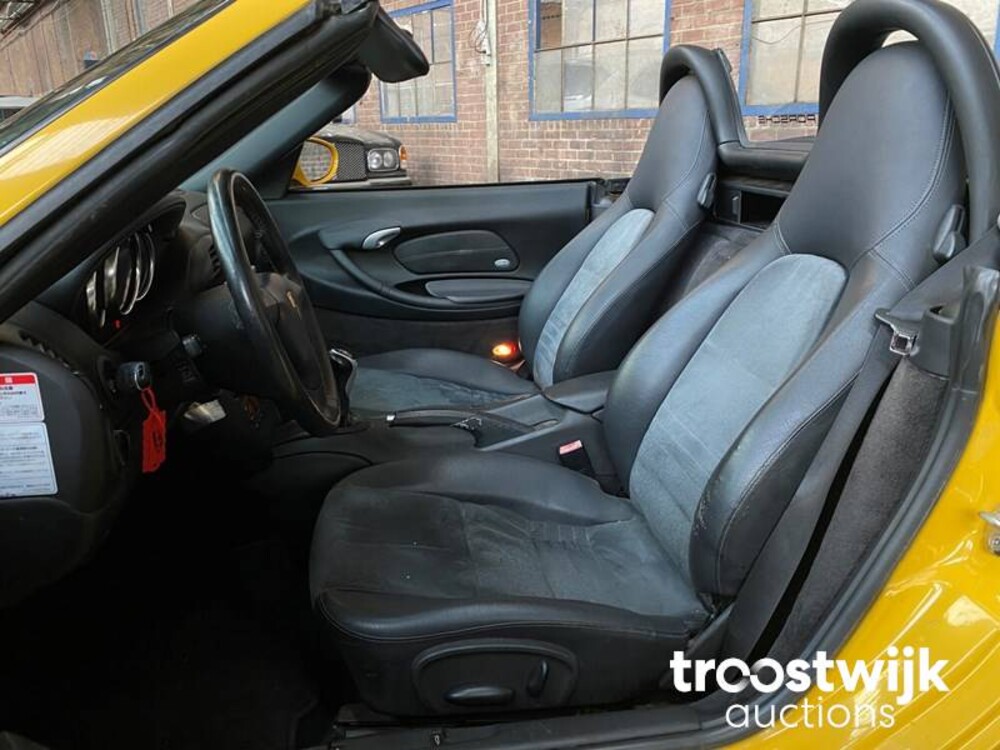 Porsche Boxster 986 2.7 228pk 2004 -Youngtimer-