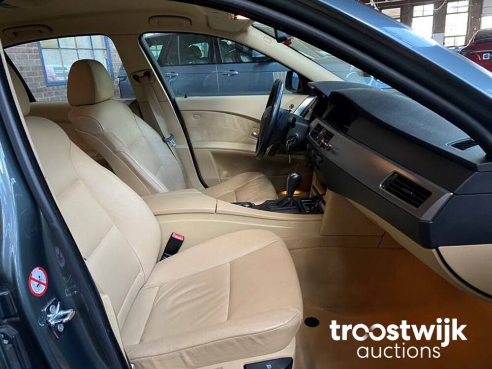 BMW 530i Executive E60 231pk 2003 -Orig. NL-, 40-NB-ZP